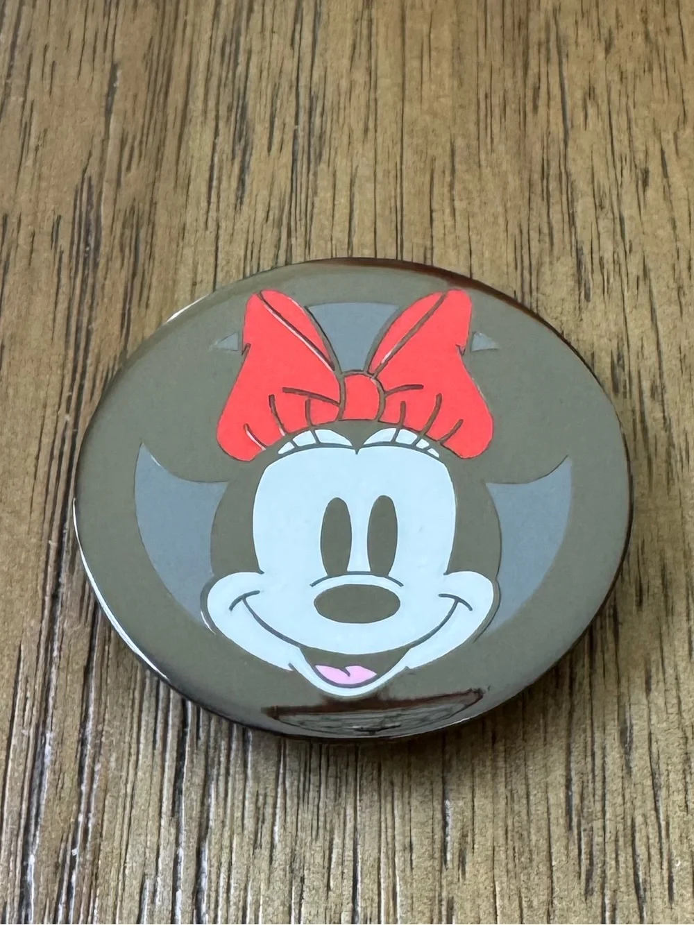 Enamel Minnie Poptop!